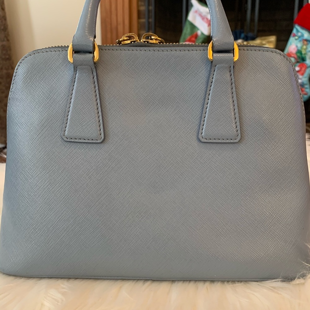 Authentic Prada Saffiano LuX - Picture 2 of 8